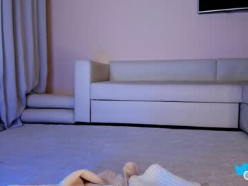 hardcore cam girl hollyextra image #2371110