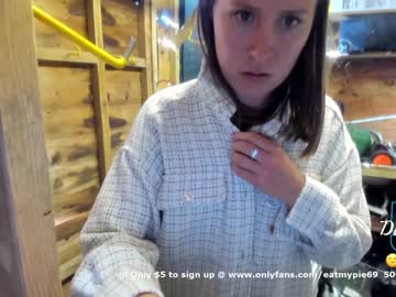 hardcore cam girl eatmypie69 image #64150