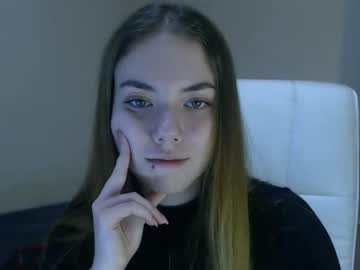 hardcore cam girl zoey_deuttch image #2450635