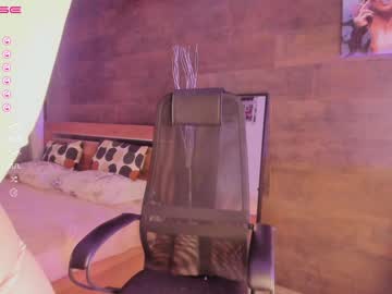 hardcore cam girl yolandabertha image #2381726