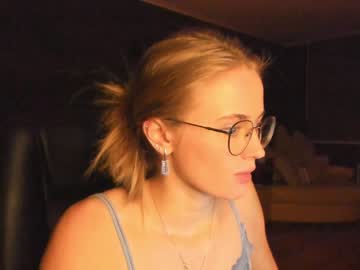 hardcore cam girl linellali image #1970523