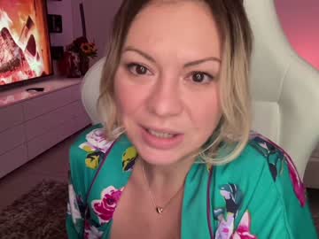 hardcore cam girl kiradivine image #276520