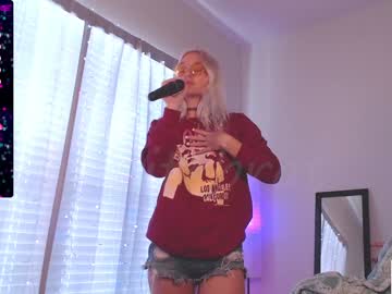 hardcore cam girl petitebrat image #3342919