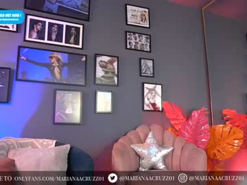 hardcore cam girl mariannacruzz image #2391953