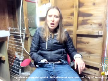 hardcore cam girl eatmypie69 image #663011