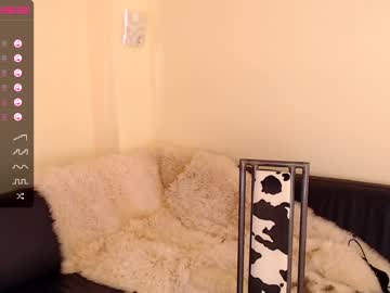 hardcore cam girl cherry_deee image #390224