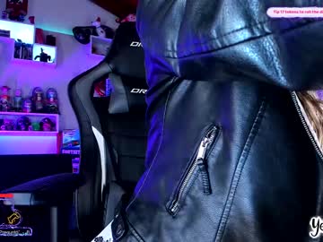 hardcore cam girl yesikasaenz image #1809895