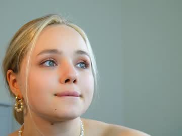 hardcore cam girl molly__meow image #4535233