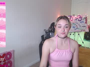 hardcore cam girl petitebrat image #2615453