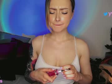 hardcore cam girl _yvie_ image #1189186