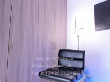 hardcore cam girl anthoneladoll image #2382298
