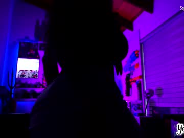 hardcore cam girl yesikasaenz image #1313462