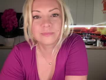 hardcore cam girl kiradivine image #4405897