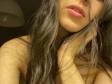 hardcore cam girl lucie_beltran image #2911101