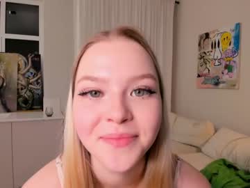 hardcore cam girl kimlewi image #3564875
