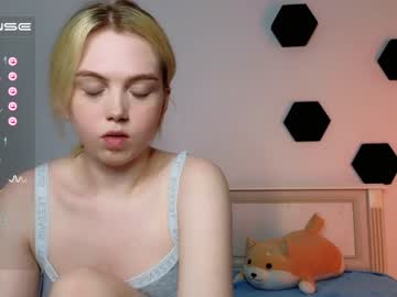 hardcore cam girl small_blondee image #2984508