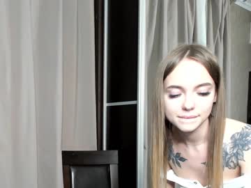 hardcore cam girl mia_monk image #2367498