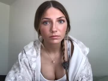 hardcore cam girl emiefox2 image #4715997