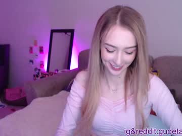 hardcore cam girl gudeeetama image #143465