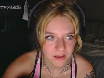 hardcore cam girl carolinecowgirl image #4716963