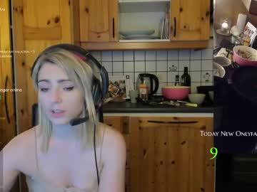 hardcore cam girl kimilee22 image #1195690