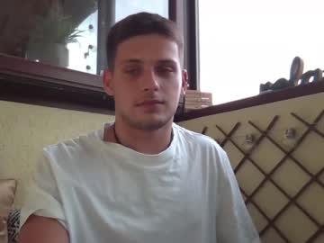 hardcore cam man roberto_twink1 image #3118525