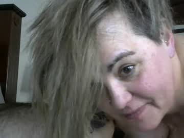hardcore cam couple luv2squirt_2 image #4003297