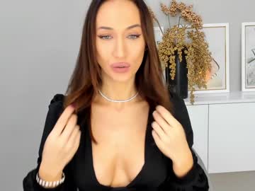 hardcore cam girl finestchantilly image #1888471