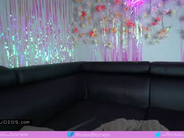 hardcore cam girl rosiebones image #2368052