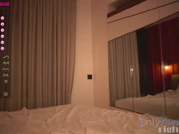 hardcore cam girl rightregie image #1242882
