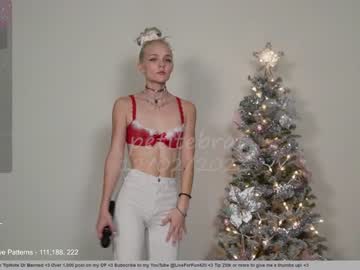 hardcore cam girl petitebrat image #3870577