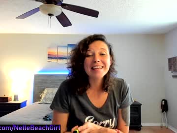 hardcore cam girl nellebeachgirl image #698229