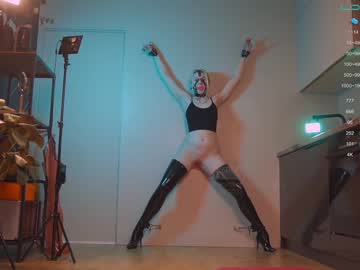 hardcore cam girl bronnica image #2915360