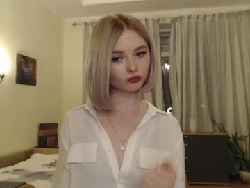 hardcore cam girl yvaine777 image #549330