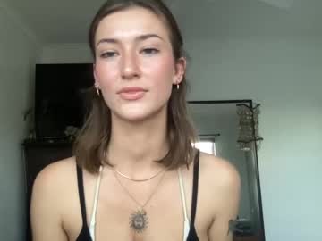 hardcore cam girl lucyy_1 image #4631080