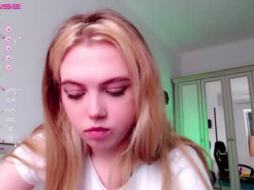 hardcore cam girl small_blondee image #2784497