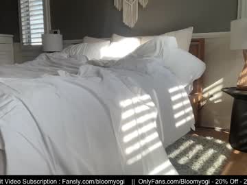 hardcore cam girl bloomyogi image #3698320