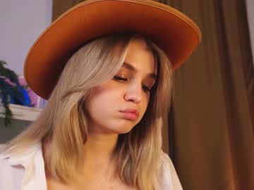 hardcore cam girl aryanalarsen image #3375905