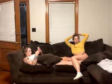 hardcore cam couple roxy1105 image #3613360