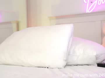 hardcore cam girl dovia image #3090036