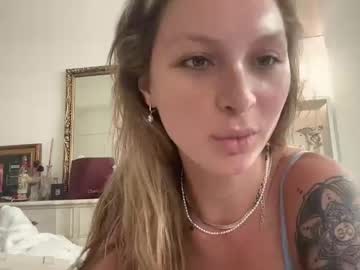 hardcore cam girl bellabyers image #3248636