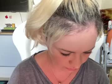 hardcore cam girl kiradivine image #3089871