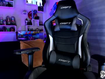 hardcore cam girl yesikasaenz image #1648546
