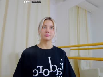 hardcore cam girl lilly_mattsson image #2986649