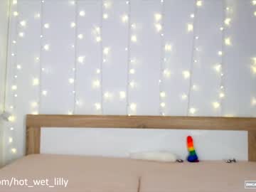 hardcore cam girl hot_wet_lilly image #3228581