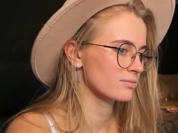 hardcore cam girl linellali image #1855024