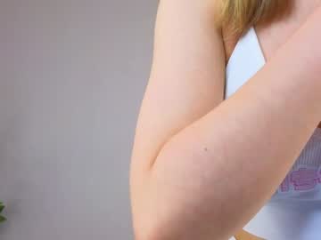 hardcore cam girl mialullaby image #4677848