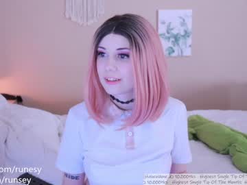 hardcore cam girl runesy image #957599