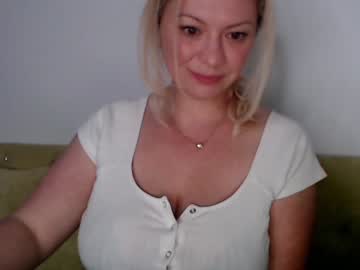 hardcore cam girl kiradivine image #1094751