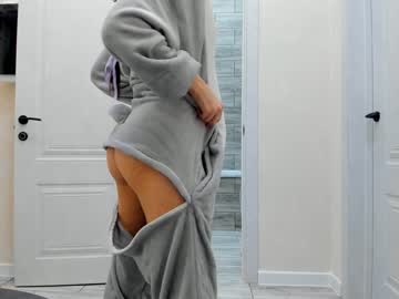 hardcore cam girl emilybatee image #2620477